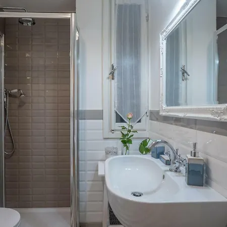 - Altafronte Apartmán *