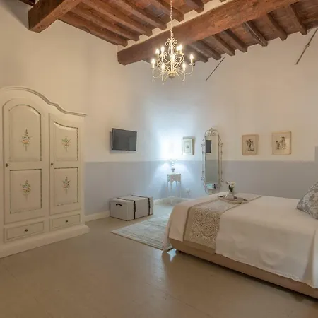 - Altafronte Apartmán *